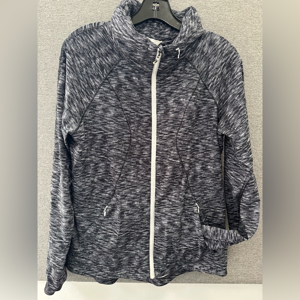 Lululemon black and white lightweight jacket, size 8